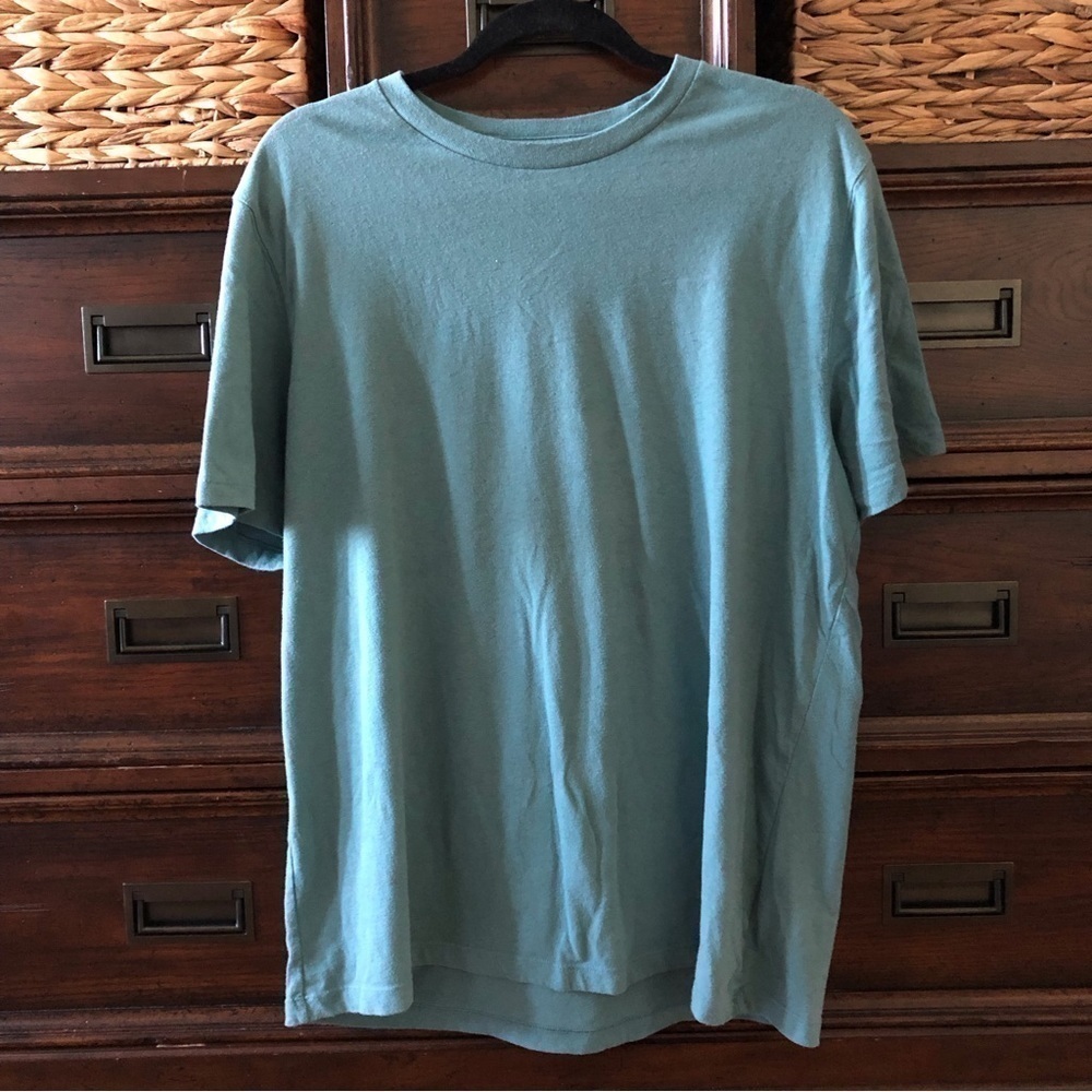 Old Navy teal cotton blend short sleeve tee in size L